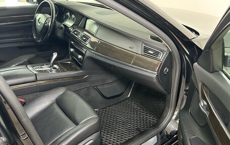 BMW 7 серия, 2013 год, 2 109 000 рублей, 13 фотография
