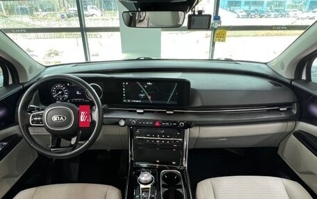 KIA Carnival, 2021 год, 2 645 000 рублей, 6 фотография