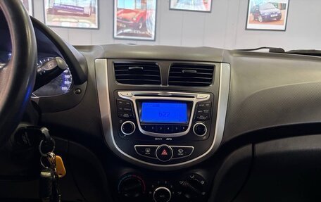 Hyundai Solaris II рестайлинг, 2011 год, 689 000 рублей, 12 фотография