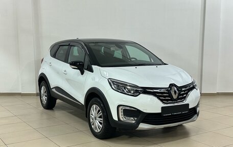 Renault Kaptur I рестайлинг, 2022 год, 1 779 000 рублей, 3 фотография