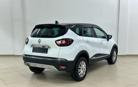Renault Kaptur I рестайлинг, 2022 год, 1 779 000 рублей, 5 фотография