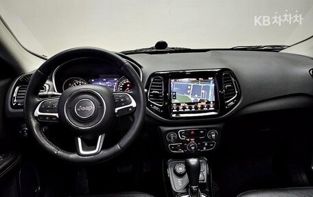 Jeep Compass II, 2020 год, 1 645 000 рублей, 9 фотография