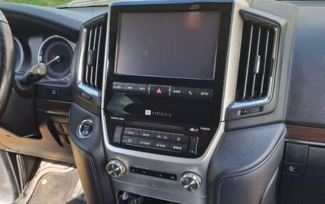 Toyota Land Cruiser 200, 2018 год, 5 600 000 рублей, 9 фотография