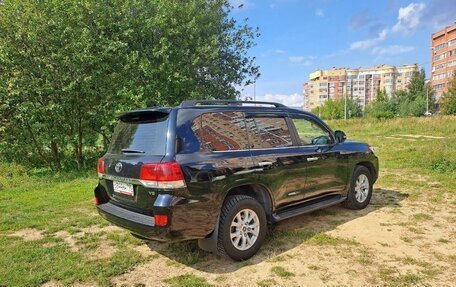 Toyota Land Cruiser 200, 2018 год, 5 600 000 рублей, 2 фотография