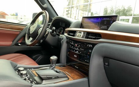 Lexus LX III, 2019 год, 9 990 000 рублей, 13 фотография