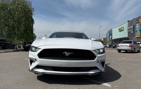 Ford Mustang VI рестайлинг, 2020 год, 2 520 000 рублей, 6 фотография