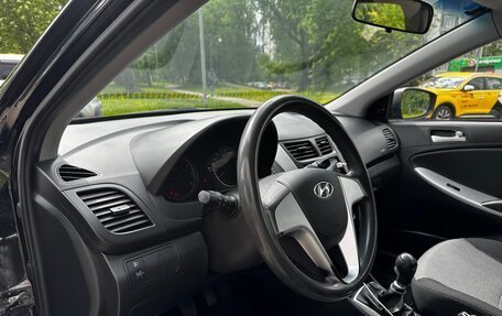 Hyundai Solaris II рестайлинг, 2011 год, 510 000 рублей, 17 фотография