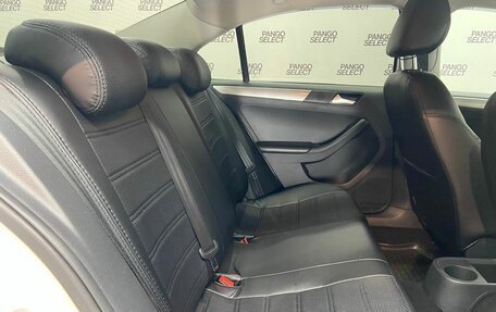 Volkswagen Jetta VI, 2015 год, 990 000 рублей, 4 фотография