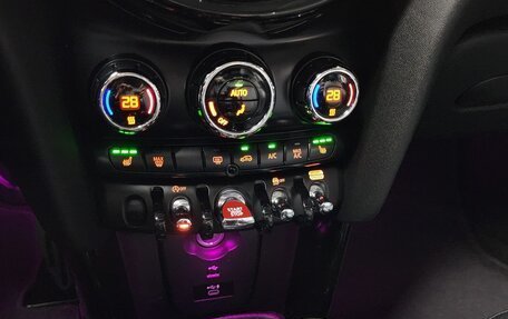 MINI Hatch, 2021 год, 2 072 000 рублей, 16 фотография