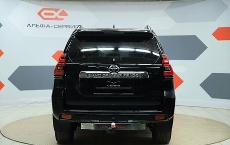Toyota Land Cruiser Prado 150 рестайлинг 2, 2019 год, 4 890 000 рублей, 6 фотография