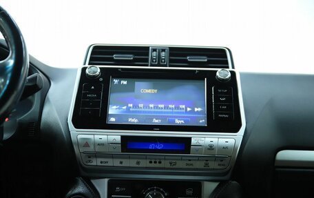 Toyota Land Cruiser Prado 150 рестайлинг 2, 2019 год, 4 890 000 рублей, 13 фотография