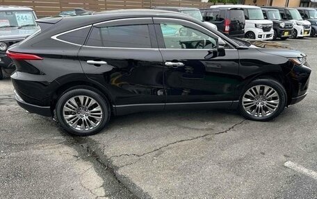 Toyota Harrier, 2022 год, 2 200 000 рублей, 6 фотография