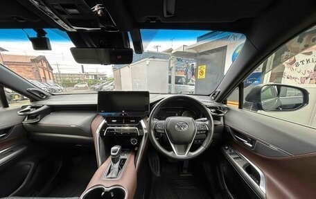 Toyota Harrier, 2022 год, 2 200 000 рублей, 7 фотография