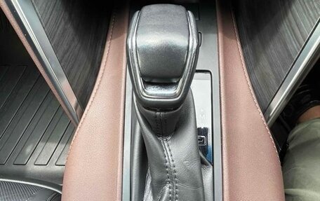 Toyota Harrier, 2022 год, 2 200 000 рублей, 13 фотография