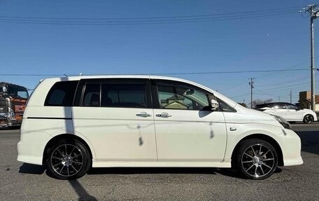 Toyota ISis I, 2017 год, 1 300 000 рублей, 3 фотография