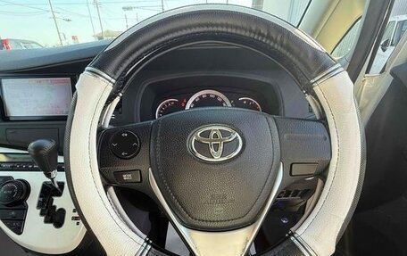 Toyota ISis I, 2017 год, 1 300 000 рублей, 10 фотография