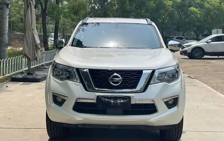 Nissan Terra, 2021 год, 2 400 000 рублей, 2 фотография