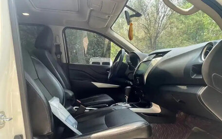 Nissan Terra, 2021 год, 2 400 000 рублей, 6 фотография