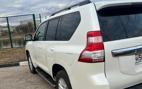 Toyota Land Cruiser Prado 150 рестайлинг 2, 2016 год, 3 800 000 рублей, 4 фотография