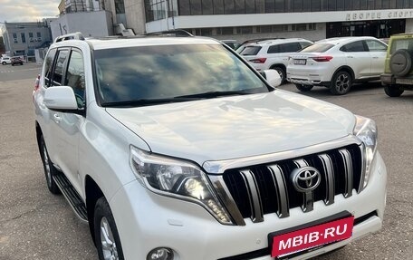 Toyota Land Cruiser Prado 150 рестайлинг 2, 2016 год, 3 800 000 рублей, 2 фотография