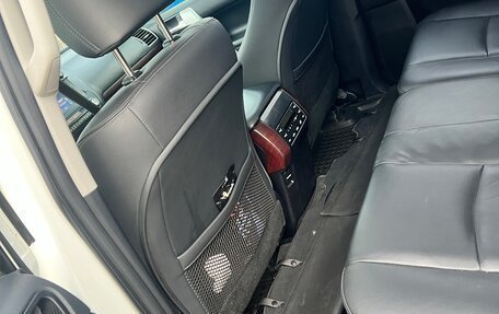 Toyota Land Cruiser Prado 150 рестайлинг 2, 2016 год, 3 800 000 рублей, 13 фотография