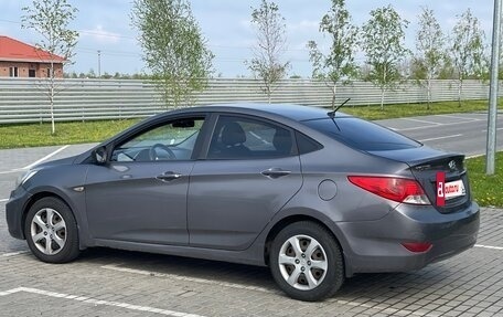 Hyundai Solaris II рестайлинг, 2011 год, 645 000 рублей, 6 фотография