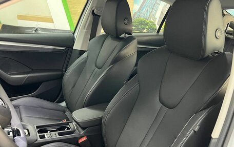 Skoda Octavia IV, 2025 год, 3 850 000 рублей, 10 фотография