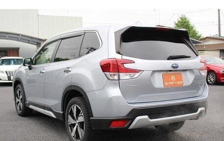 Subaru Forester, 2022 год, 1 900 000 рублей, 6 фотография