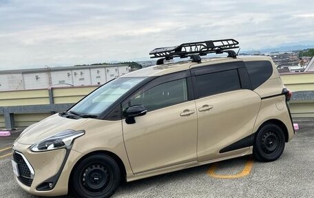 Toyota Sienta II, 2021 год, 1 003 000 рублей, 1 фотография