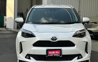 Toyota Yaris Cross, 2022 год, 1 600 000 рублей, 1 фотография