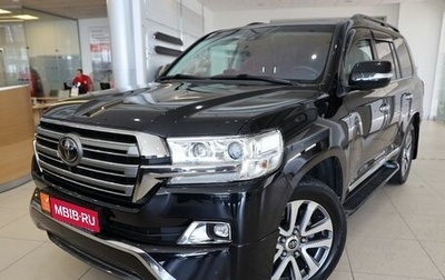 Toyota Land Cruiser 200, 2017 год, 8 300 000 рублей, 1 фотография