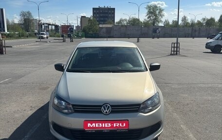 Volkswagen Polo VI (EU Market), 2014 год, 680 000 рублей, 1 фотография