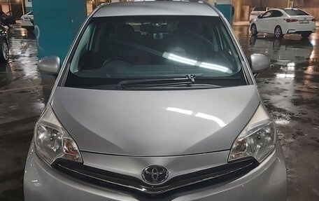 Toyota Ractis II, 2010 год, 730 000 рублей, 1 фотография
