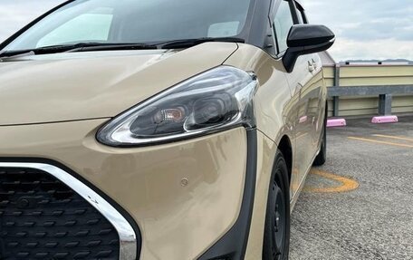 Toyota Sienta II, 2021 год, 1 003 000 рублей, 12 фотография