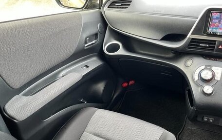 Toyota Sienta II, 2021 год, 1 003 000 рублей, 8 фотография
