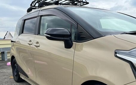 Toyota Sienta II, 2021 год, 1 003 000 рублей, 16 фотография