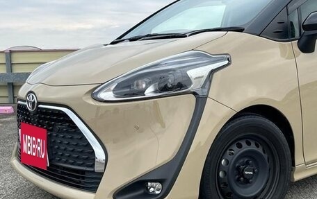 Toyota Sienta II, 2021 год, 1 003 000 рублей, 10 фотография