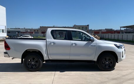 Toyota Hilux VIII, 2024 год, 7 200 000 рублей, 6 фотография