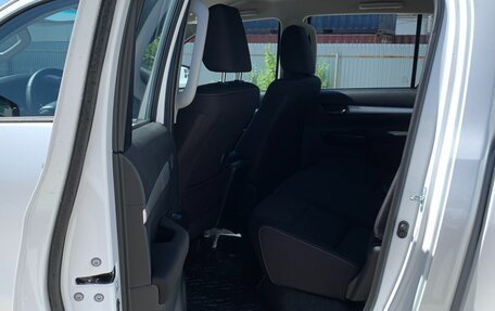 Toyota Hilux VIII, 2024 год, 7 200 000 рублей, 12 фотография