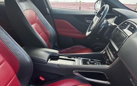Jaguar F-Pace, 2017 год, 3 200 000 рублей, 11 фотография