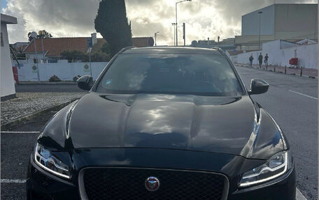 Jaguar F-Pace, 2017 год, 3 200 000 рублей, 14 фотография