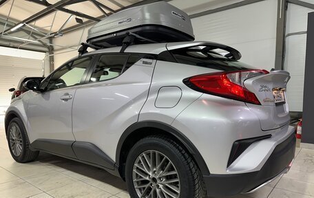Toyota C-HR I рестайлинг, 2017 год, 2 000 000 рублей, 10 фотография