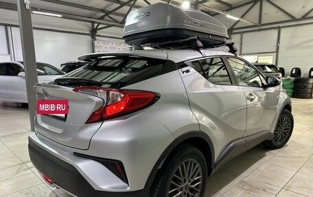 Toyota C-HR I рестайлинг, 2017 год, 2 000 000 рублей, 4 фотография