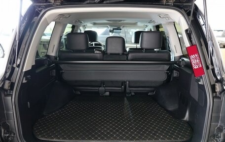 Toyota Land Cruiser 200, 2017 год, 8 300 000 рублей, 12 фотография