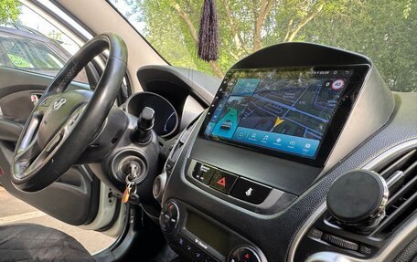 Hyundai ix35 I рестайлинг, 2012 год, 900 000 рублей, 26 фотография