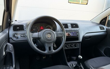 Volkswagen Polo VI (EU Market), 2011 год, 745 000 рублей, 6 фотография