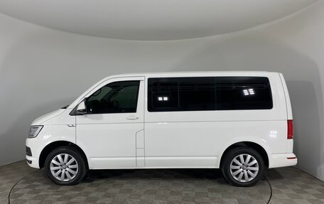 Volkswagen Caravelle T6 рестайлинг, 2015 год, 2 899 000 рублей, 8 фотография