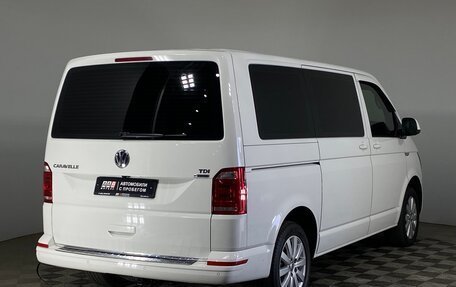 Volkswagen Caravelle T6 рестайлинг, 2015 год, 2 899 000 рублей, 5 фотография