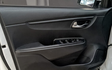 KIA Rio IV, 2021 год, 1 095 000 рублей, 18 фотография