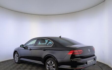Volkswagen Passat B8 рестайлинг, 2021 год, 2 995 000 рублей, 7 фотография